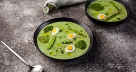 Крем-суп из&nbsp;шпината и&nbsp;картофеля