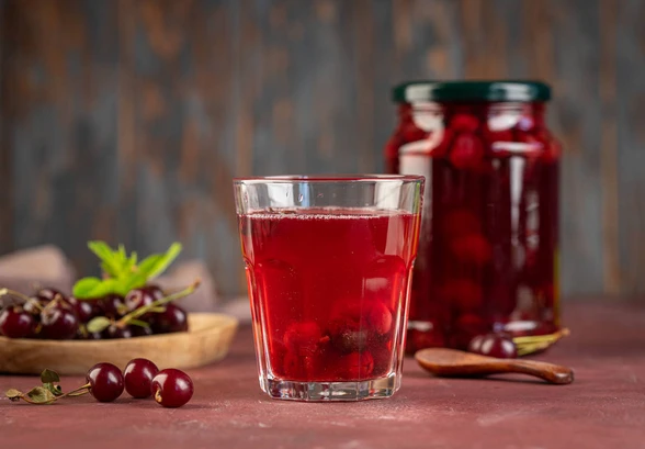 Рецепт «Компот из&nbsp;вишни концентрированный»