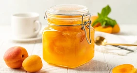 Абрикосовое варенье-пятиминутка