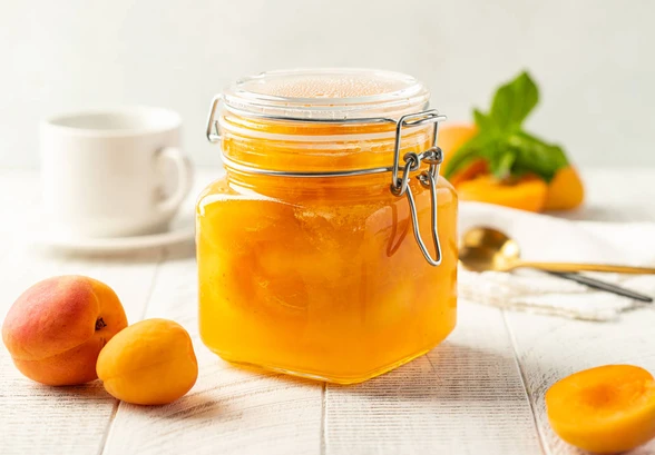 Рецепт «Абрикосовое варенье-пятиминутка»