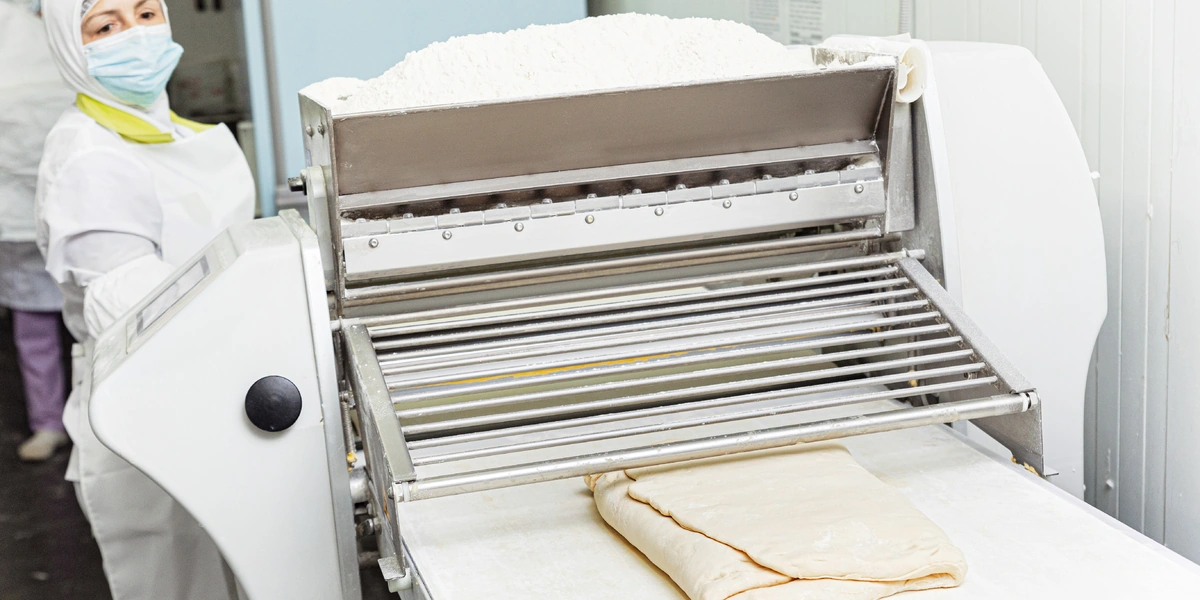 Складывают и&nbsp;снова прокатывают