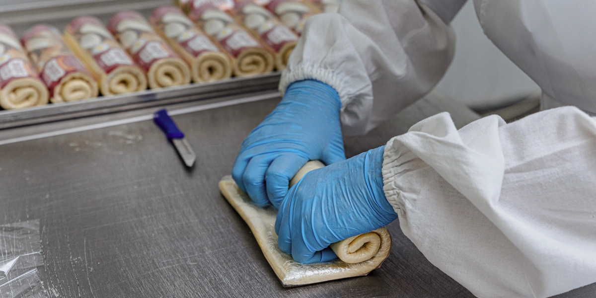 Да-да, «рулончики» тоже делаются вручную