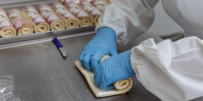 Да-да, «рулончики» тоже делаются вручную