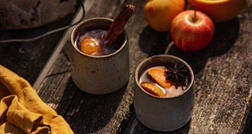 Безалкогольный глинтвейн в&nbsp;котелке