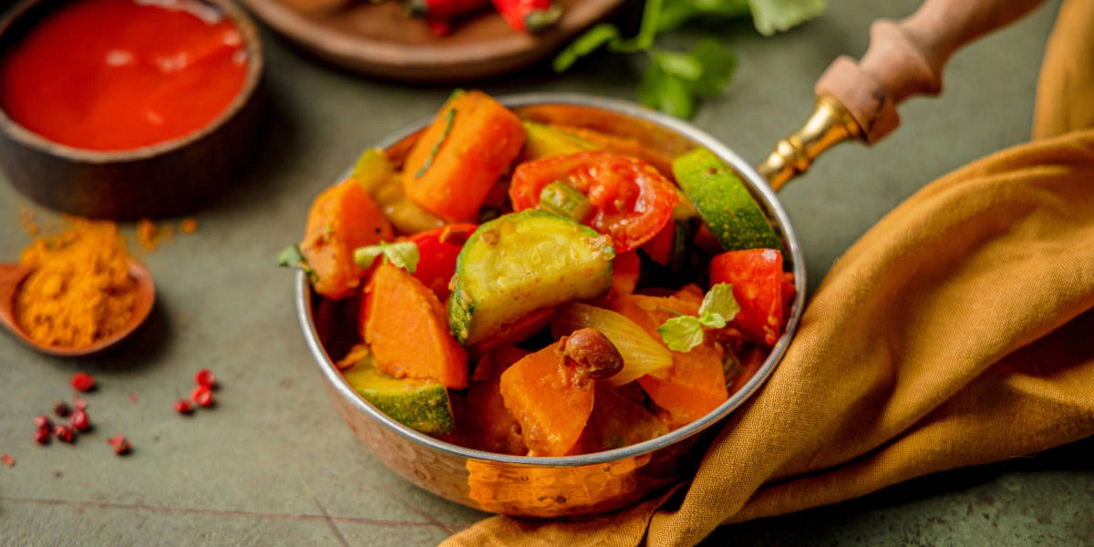 Из кабачков, картошки, с&nbsp;курицей и&nbsp;ещё 4 рецепта овощных рагу