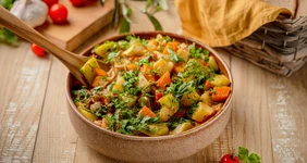 Рагу из&nbsp;кабачков и&nbsp;картошки