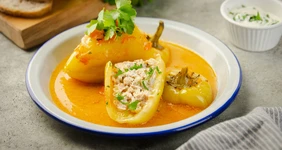 Перец фаршированный с&nbsp;перловкой