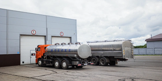 Сырое молоко поступает от&nbsp;фермерских хозяйств Чувашии и&nbsp;из&nbsp;соседних регионов