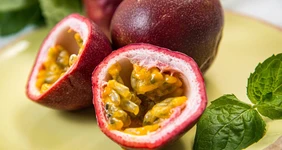 Что такое маракуйя, чем полезна и&nbsp;какова на&nbsp;вкус