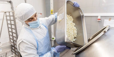 Рецепт оливье: как готовят салат в&nbsp;промышленном масштабе