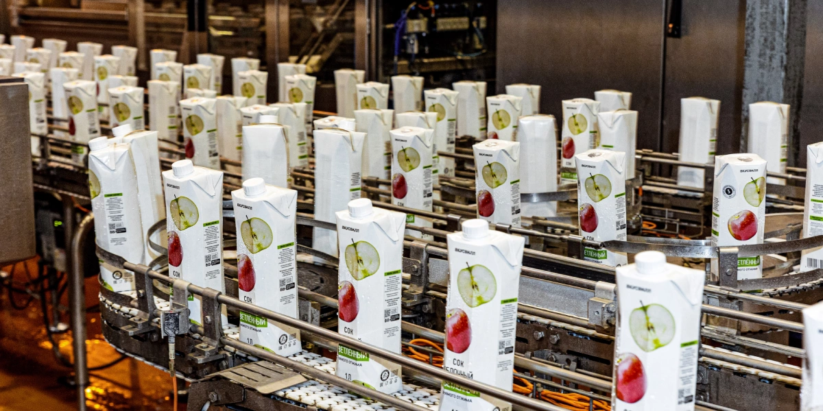 Готовая продукция проходит обязательную проверку в&nbsp;лаборатории. Кроме&nbsp;того, образцы каждой произведённой партии хранятся в&nbsp;течение всего срока годности продукта