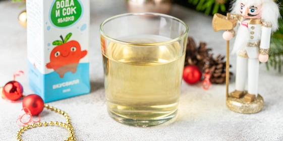 В ассортименте сокосодержащего напитка ВкусВилл «Вода и&nbsp;сок» два вкуса: «Яблоко» и&nbsp;«Яблоко-груша»