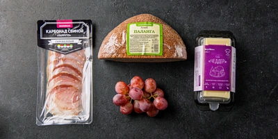 Сыровяленый карбонад украсит и&nbsp;простые бутерброды, и&nbsp;праздничный стол: эти мясные нарезки всегда привлекают внимание и&nbsp;съедаются первыми