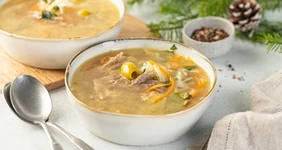 Кислые щи с&nbsp;запечённой птицей