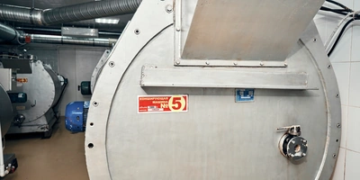 Во время конширования — процесса смешивания ингредиентов — можно регулировать горечь и&nbsp;в&nbsp;целом влиять на&nbsp;вкус и&nbsp;текстуру продукта