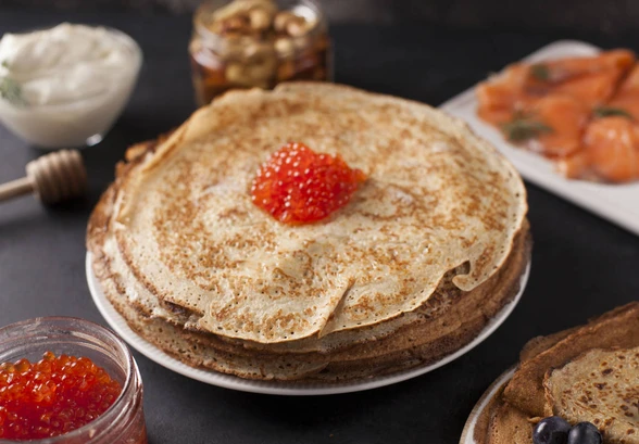 Рецепт «Тонкие блины на&nbsp;кефире»