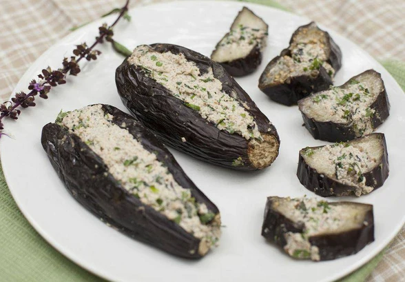 Рецепт «Баклажаны с&nbsp;орехами»