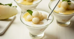 Панна-котта кокосовая с&nbsp;дыней