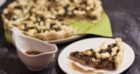 Пирог с&nbsp;баклажанами