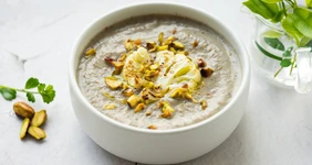 Суп-пюре из&nbsp;шампиньонов и&nbsp;цветной капусты