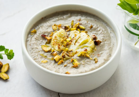 Рецепт «Суп-пюре из&nbsp;шампиньонов и&nbsp;цветной капусты»