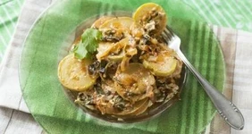 Быстрое рагу из&nbsp;кабачков
