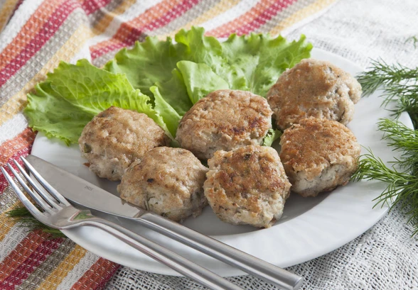 Рецепт «Котлеты из&nbsp;сома»