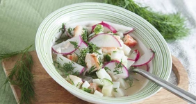 Окрошка с&nbsp;крабом