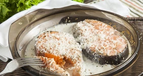 Форель, запеченная в&nbsp;сливках