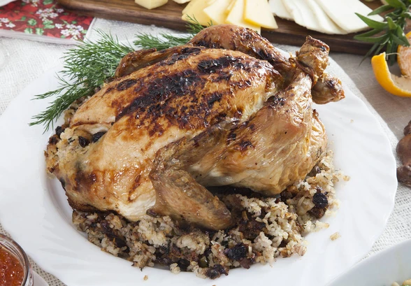 Рецепт «Курица, фаршированная рисом и&nbsp;сухофруктами»