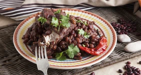 Рагу из&nbsp;свиных ребрышек с&nbsp;фасолью 