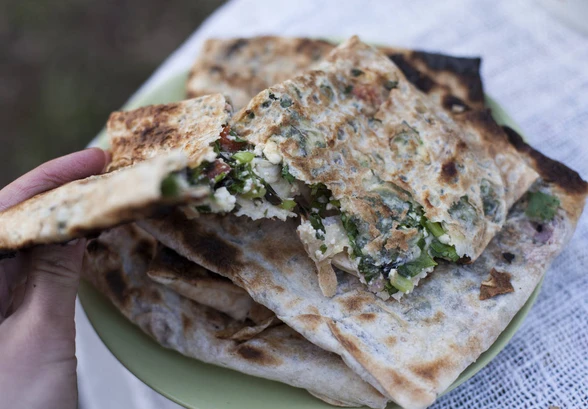 Рецепт «Горячий бутерброд с&nbsp;сыром на&nbsp;мангале»