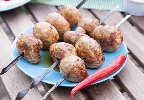 Рецепт «Шампиньоны-гриль в&nbsp;пряном маринаде»