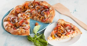 Пицца с&nbsp;лисичками и&nbsp;голубым сыром