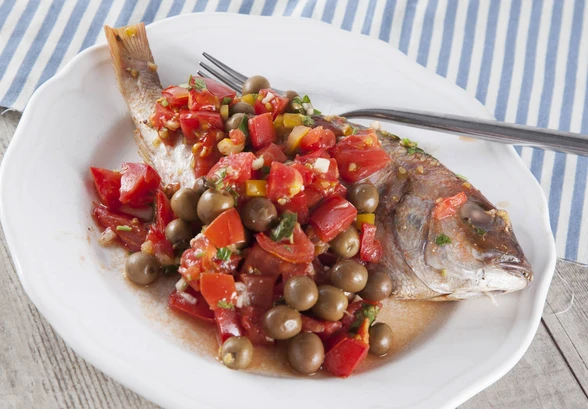 Рецепт «Дорада в&nbsp;средиземноморском стиле»