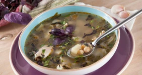 Пряный суп из&nbsp;курицы с&nbsp;нутом