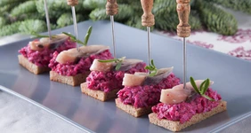 Селедка под&nbsp;шубой в&nbsp;виде закуски