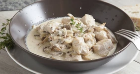 Индейка с&nbsp;вешенками в&nbsp;сливочном соусе