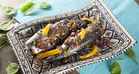 Скумбрия с&nbsp;солеными лимонами