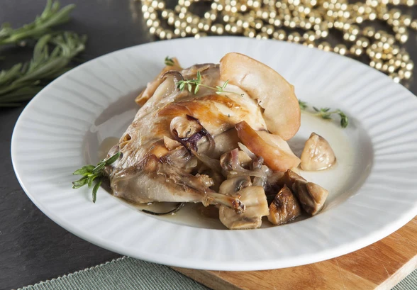 Рецепт «Ароматный кролик с&nbsp;грибами»