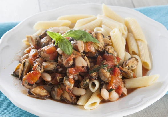 Рецепт «Паста с&nbsp;мидиями и&nbsp;белой фасолью»
