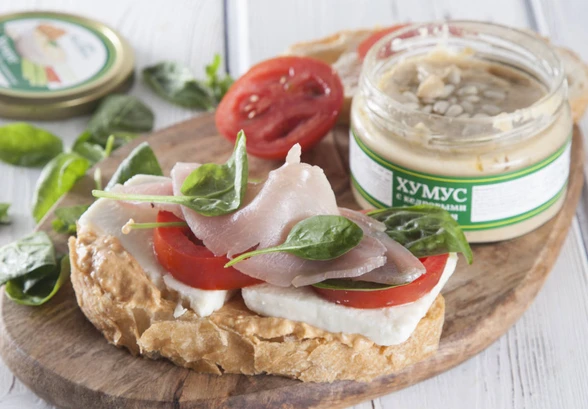 Рецепт «Тосты с&nbsp;хумусом»