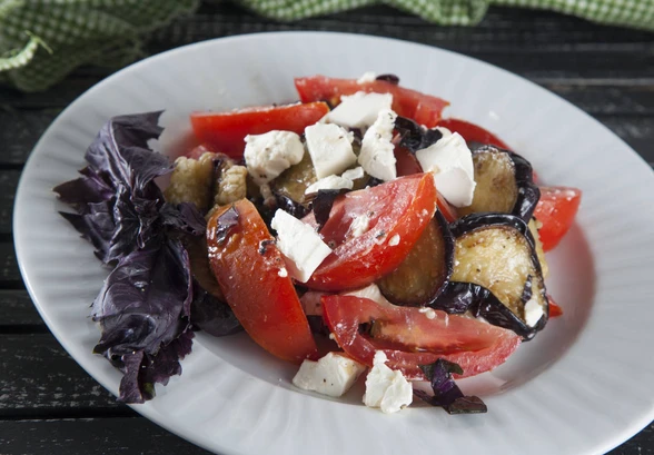 Рецепт «Острый салат с&nbsp;баклажанами»