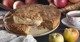 Шарлотка яблочная 