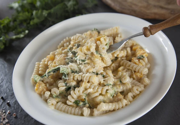 Рецепт «Паста со сливочной тыквой и&nbsp;шпинатом»