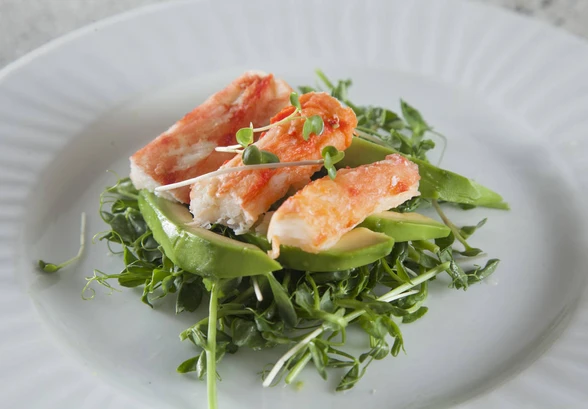 Рецепт «Крабовый салат с&nbsp;авокадо»