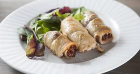 Куриные рулетики по-средиземноморски