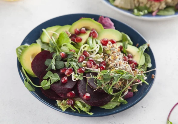 Рецепт «Салат со свеклой, авокадо и&nbsp;гранатом»