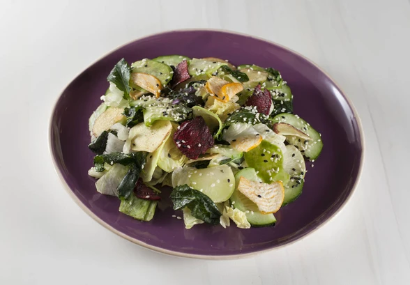 Рецепт «Салат с&nbsp;редькой и&nbsp;кейлом»