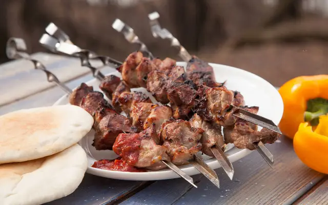 Классический шашлык из&nbsp;свиной шейки